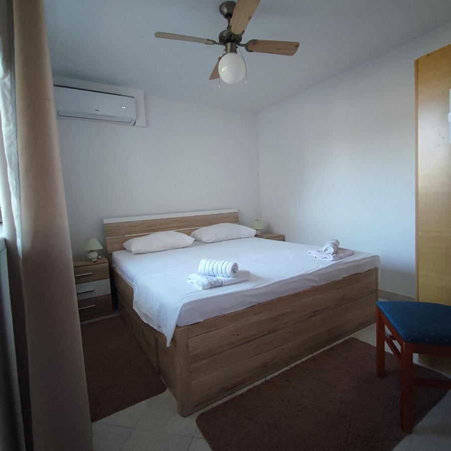 Apartmani Olivera 2 Supetarska Draga Kültér fotó
