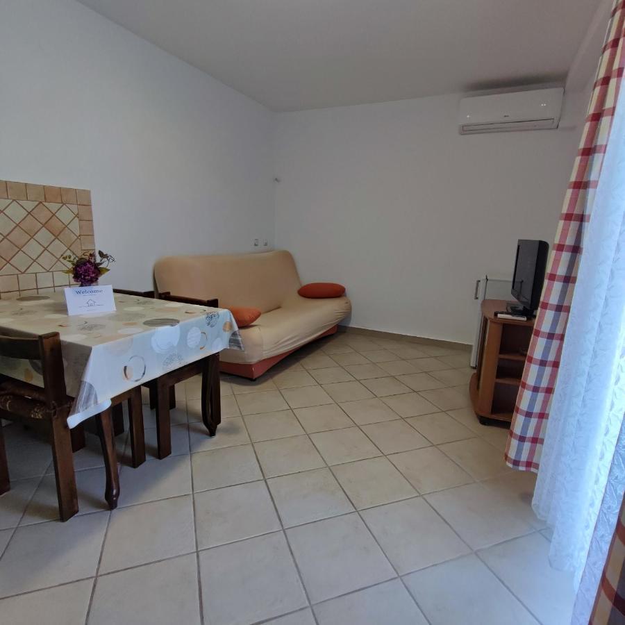 Apartmani Olivera 2 Supetarska Draga Kültér fotó